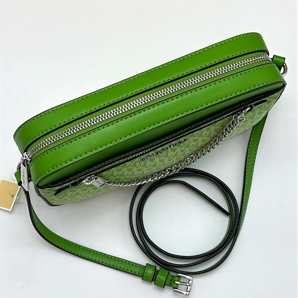 Michael Kors Jet Set Large Ombré Signature Logo Crossbody Body
Jungle Green
NWT - Picture 8 of 16